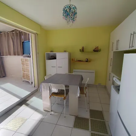 En Front De 1 Chambre- Parking -residence Le Grand Large *